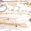 A LARGE LOT OF RETRO AND VINTAGE PEARL JEWELRY PIC-3