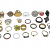 LARGE COLLECTION OF WOMEN JEWELRY ASSORTED RINGS PIC-0