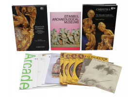 A LOT OF ELEVEN AUCTION CATALOGS AND MAGAZINES