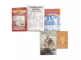 SET OF CLOCK PRICE GUIDES AND WATCH REPAIR BOOKS