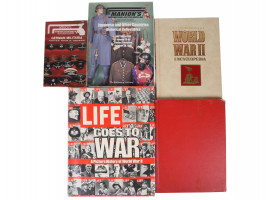 SET OF BOOKS ABOUT WW2 AND MILITARY COLLECTIBLES