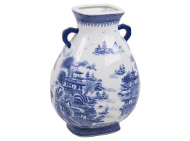 VINTAGE CHINESE BLUE AND WHITE PORCELAIN VASE