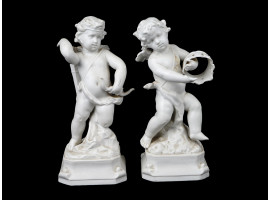 PORCELAIN CHERUB FIGURINES WITH ARROWS AND CROWN