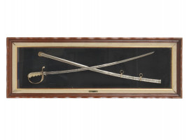 AMERICAN CAVALRY OFFICERS SABRE SHADOW BOX CASE