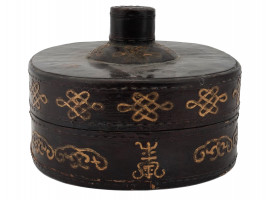 ANTIQUE CHINESE SUMMER MENS HAT AND LEATHER BOX