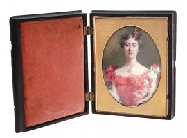 ANTIQUE MINIATURE PORTRAIT PAINTING FOLDING FRAME