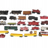 LIONEL ELECTRIC TOY TRAIN CARS RAILROAD & MANUALS PIC-2