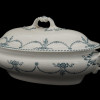 GRIMWADES WEDGWOOD PORCELAIN SERVEWARE AND DECOR PIC-4