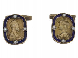 RUSSIAN SILVER ENAMEL CUFFLINKS WITH ROYAL FAMILY