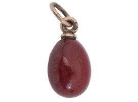 RUSSIAN GOLD-MOUNTED PURPURINE EGG CHARM PENDANT