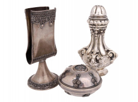 JUDAICA SILVER TABLEWARE ITEMS 3 PIECES, C. 1930S