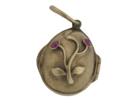 RUSSIAN GILT SILVER AND RUBY EGG LOCKET PENDANT