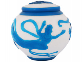 CHINESE PEKING GLASS GINGER JAR WITH LID, 19TH C.