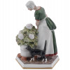 DANISH BING GRONDAHL PORCELAIN FIGURINE OF WOMAN PIC-1