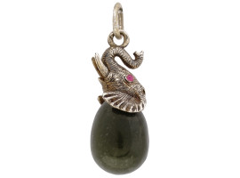 IMPERIAL RUSSIAN SILVER JADE ELEPHANT EGG PENDANT