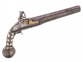 PERSIAN QAJAR FLINTLOCK PISTOL WITH NACRE INLAY