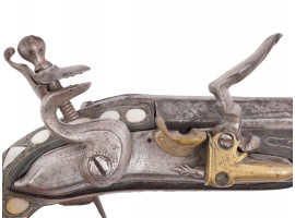 PERSIAN QAJAR FLINTLOCK PISTOL WITH NACRE INLAY