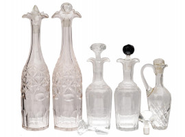 ANTIQUE AND VINTAGE GLASS DECANTERS WITH STOPPERS