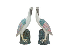 ANTIQUE CHINESE HAND PAINTED PORCELAIN CRANES