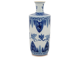 CHINESE QING GLAZED BLUE AND WHITE PORCELAIN VASE