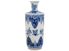 CHINESE QING GLAZED BLUE AND WHITE PORCELAIN VASE