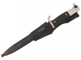 WWII NAZI GERMAN CLOSE COMBAT KNIFE IN SHEATH