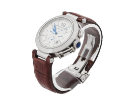 WATER RESISTANT WRIST WATCH WITH LEATHER BRACELET