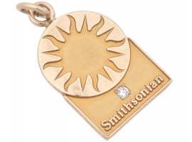 SMITHSONIAN 10K GOLD SUN PENDANT WITH DIAMOND