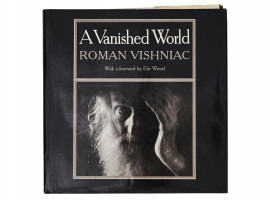 A VANISHED WORLD BY ROMAN VISHNIAC WITH AUTOGRAPH