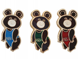 GROUP OF RUSSIAN SOVIET MOSCOW OLYMPIC GAMES PINS