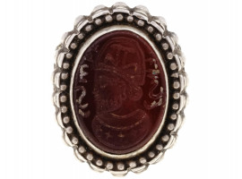 19TH PERSIAN CARVED CARNELIAN STONE INTAGLIO RING