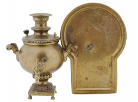 ANTIQUE RUSSIAN COPPER SAMOVAR WITH A TRAY