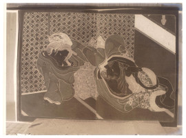 ANTIQUE JAPANESE GLASS PLATE NEGATIVES WITH SHUNGA SCENES