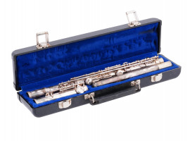 SILVER PLATED GEMEINHARDT FLUTE WITH ORIGINAL CASE