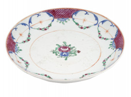18TH CEN CHINESE EXPORTS FAMILLE ROSE PORCELAIN PLATE