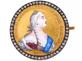 RUSSIAN GOLD COIN CATHERINE II BROOCH WITH DIAMONDS