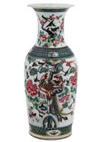 LARGE QING ERA CHINESE FAMILLE VERTE PORCELAIN VASE