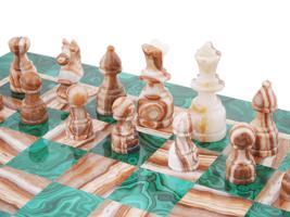 RUSSIAN HAND CARVED MALACHITE AND AGATE CHESS SET