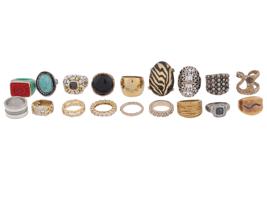 COLLECTION OF 18 VINTAGE COCKTAIL RINGS