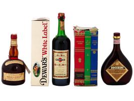 COLLECTION OF ALCOHOL DRINKS IN VINTAGE BOTTLES