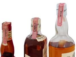 COLLECTION OF ALCOHOL DRINKS IN VINTAGE BOTTLES