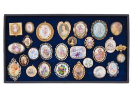 ANTIQUE AND VINTAGE PIN BROOCHES AND JEWELRY BOXES