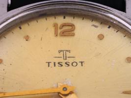 MID CENT TISSOT SWISS STAINLESS STEEL WRIST WATCH