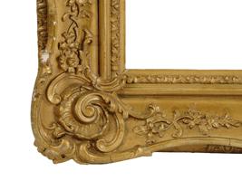 ANTIQUE RECTANGULAR FORM VICTORIAN GILT WOOD FRAME