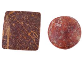 ANCIENT ROMAN JASPER SLAB AND INTAGLIO SEAL BEAD