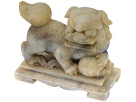 CHINESE HAND CARVED JADE FIGURE OF MALE FOO DOG