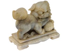 CHINESE HAND CARVED JADE FIGURE OF MALE FOO DOG