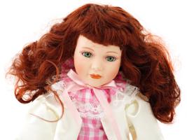 SEYMOUR MANN CONNOISSEUR DOLL COLLECTION ELAINE