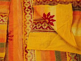 VINTAGE INDIAN HANDWOVEN TEXTILE PIECE