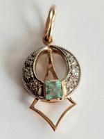 14K GOLD PENDANT SET WITH DIAMONDS AND EMERALD